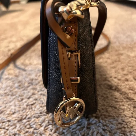 Michael Kors Bedford Legacy Leather Flap Crossbody - Picture 6 of 7